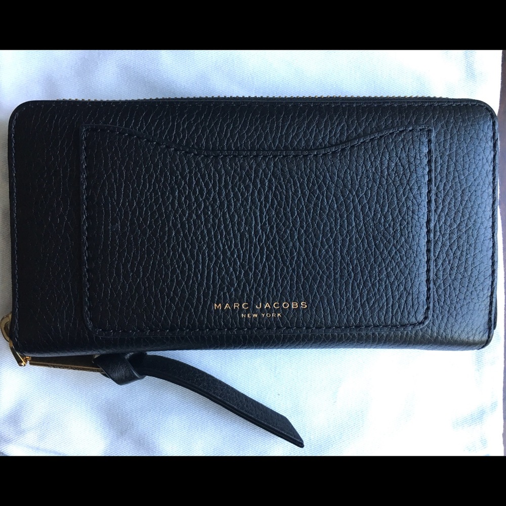 Like New Marc Jacobs “Recruit Standard” Wallet